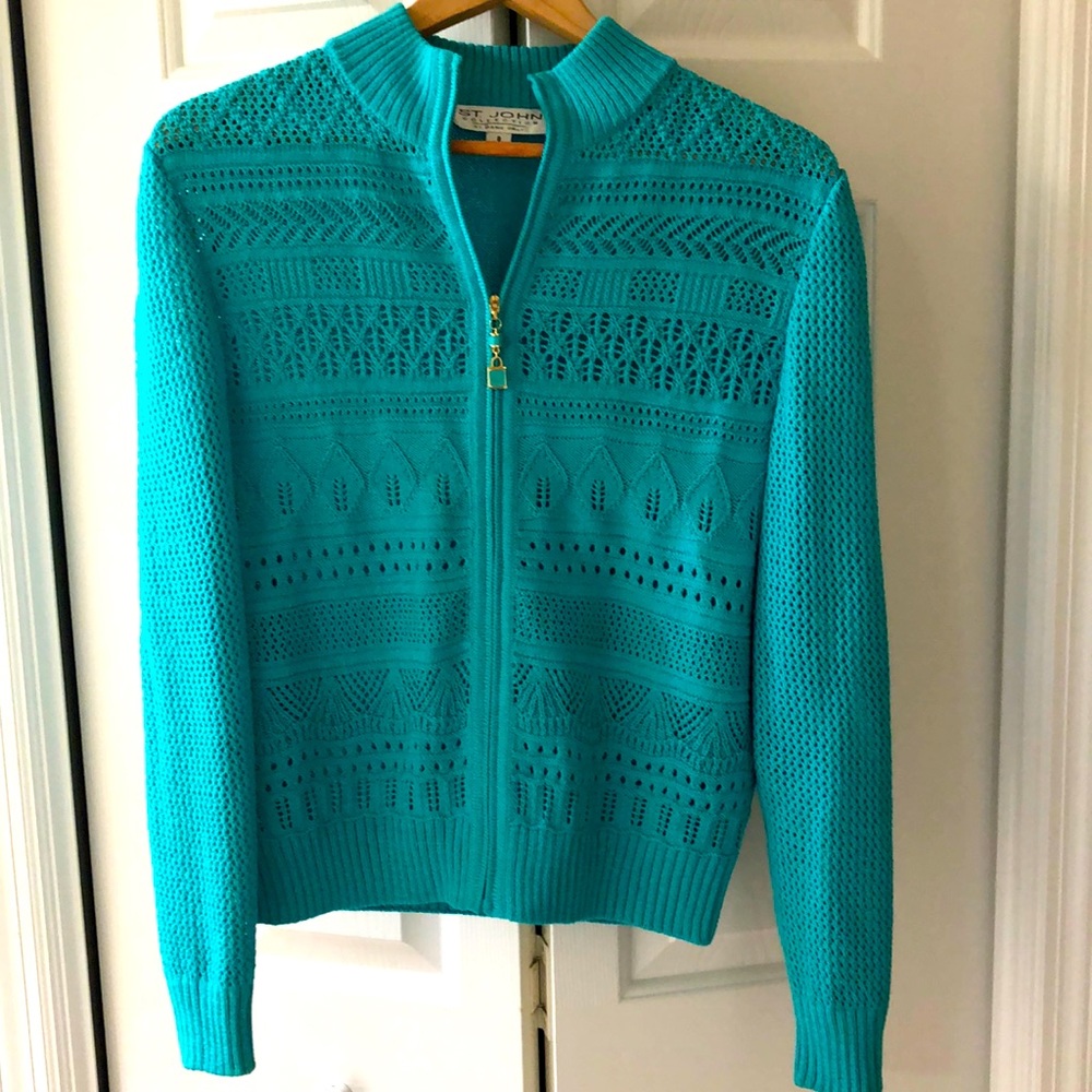 St. John Collection by Marie Gray  Authentic Beautiful Sweater